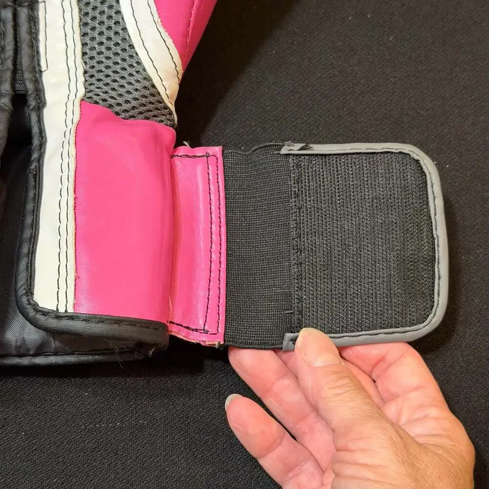 Everlast Everfresh 8oz PINK Pro Style Training Gloves